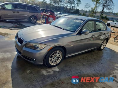 2010 BMW 328 I WBAPH7G57ANM48545 - główne zdjęcie licytacji z USA - miniatura