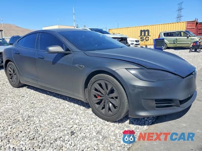 Czwarte zdjęcie samochodu z boku: 2016 TESLA MODEL S VIN:5YJSA1E13GF153299 - miniatura