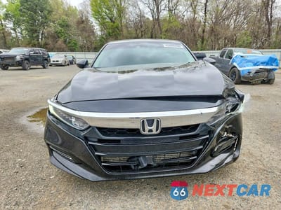 Piąte zdjęcie samochodu w środku: 2018 HONDA ACCORD EX VIN:1HGCV1F45JA019560 - miniatura