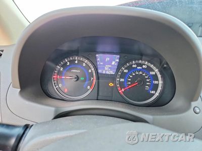 Zdjęcie 9 z 14 samochodu: 2012 HYUNDAI ACCENT GLS VIN:KMHCU4AE2CU108986 - miniatura