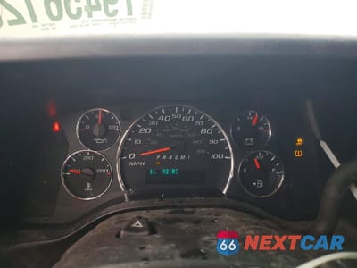 Zdjęcie 9 z 14 samochodu: 2021 CHEVROLET EXPRESS G2500 DELIVERY VAN VIN:1GCWGAFP7M1305897 - miniatura