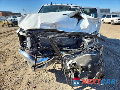 Zdjęcie 11 z 13 samochodu: 2024 RAM 3500 LARAMIE VIN:3C63RRML0RG273757 - miniatura
