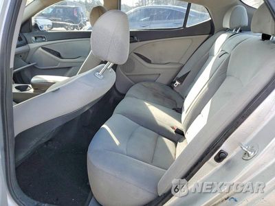 Zdjęcie 10 z 11 samochodu: 2014 KIA OPTIMA LX VIN:5XXGM4A70EG307826 - miniatura
