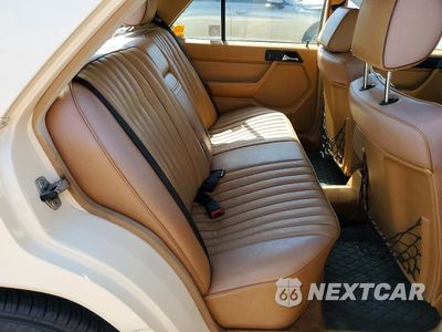 Zdjęcie 10 z 12 samochodu: 1986 MERCEDES-BENZ 300 E VIN:WDBEA30D3GA239178 - miniatura