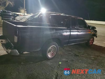 Trzecie zdjęcie samochodu z tyłu: 1998 NISSAN FRONTIER XE VIN:1N6DD26S3WC359616 - miniatura