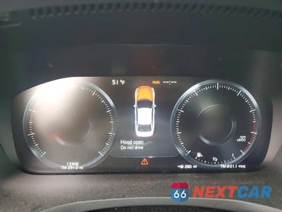 Zdjęcie 9 z 13 samochodu: 2022 VOLVO S60 B5 MOMENTUM VIN:7JRL12TC9NG192739 - miniatura