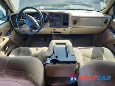 Zdjęcie 8 z 11 samochodu: 2005 CHEVROLET AVALANCHE C1500 VIN:3GNEC12Z95G140430 - miniatura