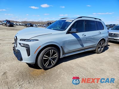 2025 BMW X7 M60I 5UX33EM08S9X10045 - główne zdjęcie licytacji z USA - miniatura
