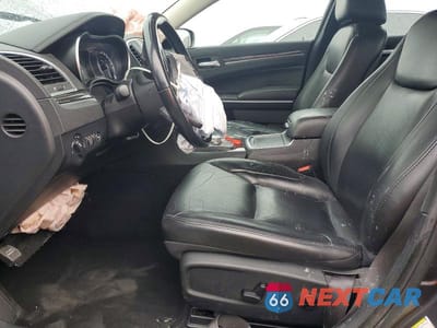 Zdjęcie 7 z 11 samochodu: 2019 CHRYSLER 300 TOURING VIN:2C3CCAAG2KH568954 - miniatura