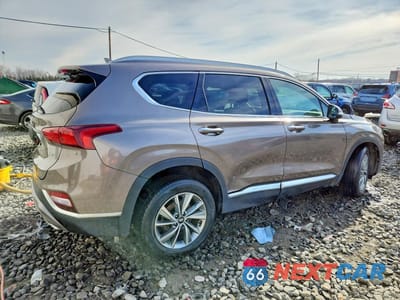 Trzecie zdjęcie samochodu z tyłu: 2019 HYUNDAI SANTA FE ULTIMATE 2.4L VIN:5NMS5CAD3KH087666 - miniatura