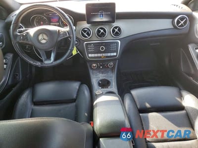 Zdjęcie 8 z 14 samochodu: 2019 MERCEDES-BENZ GLA 250 4MATIC VIN:WDCTG4GB2KU007979 - miniatura
