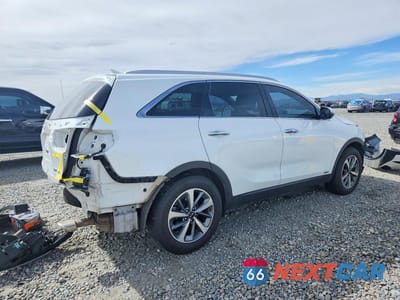 Trzecie zdjęcie samochodu z tyłu: 2019 KIA SORENTO EX V6 VIN:5XYPHDA51KG500481 - miniatura