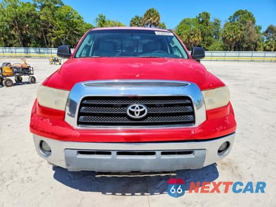 Piąte zdjęcie samochodu w środku: 2008 TOYOTA TUNDRA SR5 VIN:5TBRV54118S481600 - miniatura