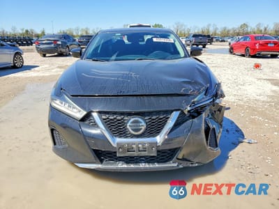 Piąte zdjęcie samochodu w środku: 2021 NISSAN MAXIMA 3.5 SV VIN:1N4AA6CV2MC510596 - miniatura