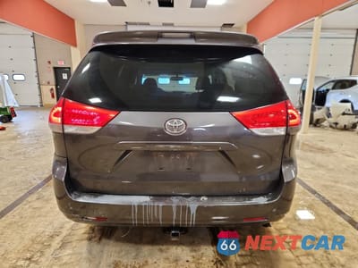Zdjęcie 6 z 13 samochodu: 2011 TOYOTA SIENNA LE 8-PASSENGER VIN:5TDKK3DC9BS148415 - miniatura