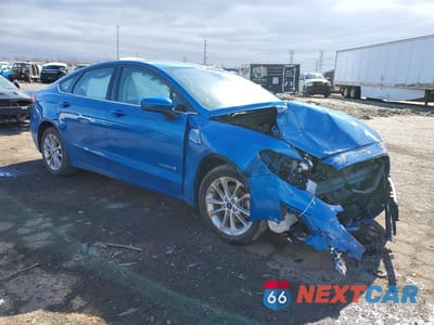 Czwarte zdjęcie samochodu z boku: 2019 FORD FUSION SE VIN:3FA6P0LU3KR197131 - miniatura