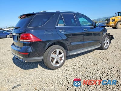 Trzecie zdjęcie samochodu z tyłu: 2016 MERCEDES-BENZ GLE 63 AMG VIN:4JGDA0EB9GA722902 - miniatura