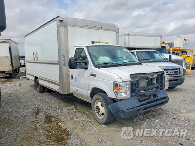 Czwarte zdjęcie samochodu z boku: 2018 FORD ECONOLINE E350 SUPER DUTY CUTAWAY VAN VIN:1FDWE3FS4JDC25906 - miniatura