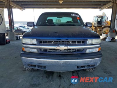 Piąte zdjęcie samochodu w środku: 2001 CHEVROLET SILVERADO K1500 VIN:2GCEK19T711364733 - miniatura