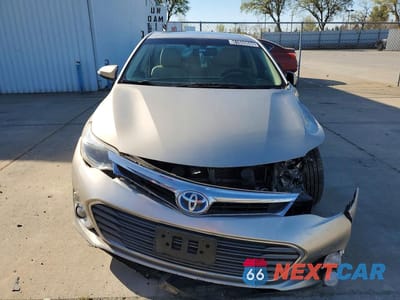 Piąte zdjęcie samochodu w środku: 2014 TOYOTA AVALON HYBRID XLE TOURING VIN:4T1BD1EB4EU027761 - miniatura