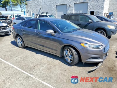 Czwarte zdjęcie samochodu z boku: 2013 FORD FUSION SE VIN:3FA6P0HR8DR299290 - miniatura