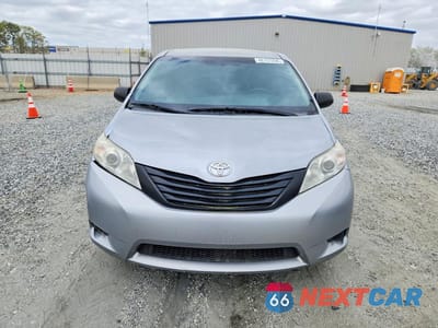 Piąte zdjęcie samochodu w środku: 2017 TOYOTA SIENNA L 7-PASSENGER VIN:5TDZZ3DC6HS798550 - miniatura