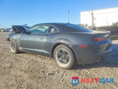 Drugie zdjęcie samochodu z przodu: 2013 CHEVROLET CAMARO LS VIN:2G1FA1E38D9124294 - miniatura