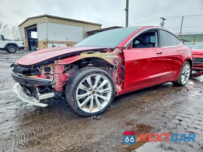 2018 TESLA MODEL 3 5YJ3E1EBXJF065438 - główne zdjęcie licytacji z USA - miniatura