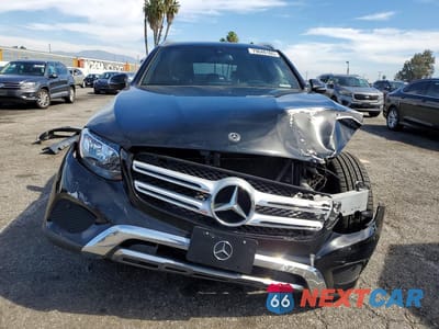 Piąte zdjęcie samochodu w środku: 2019 MERCEDES-BENZ GLC 300 VIN:WDC0G4JB5KV132058 - miniatura