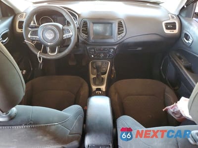 Zdjęcie 8 z 12 samochodu: 2020 JEEP COMPASS SPORT VIN:3C4NJDAB8LT242780 - miniatura