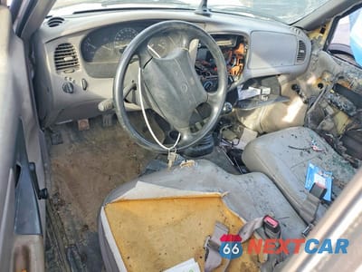 Zdjęcie 8 z 11 samochodu: 1999 MAZDA B2500 VIN:4F4YR12C2XTM33325 - miniatura