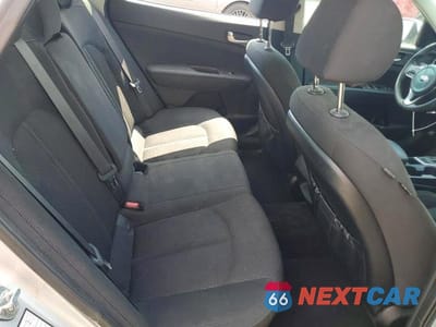 Zdjęcie 10 z 12 samochodu: 2018 KIA OPTIMA LX VIN:5XXGT4L3XJG229000 - miniatura