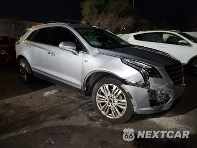 Czwarte zdjęcie samochodu z boku: 2018 CADILLAC XT5 PREMIUM LUXURY VIN:1GYKNERSXJZ221608 - miniatura