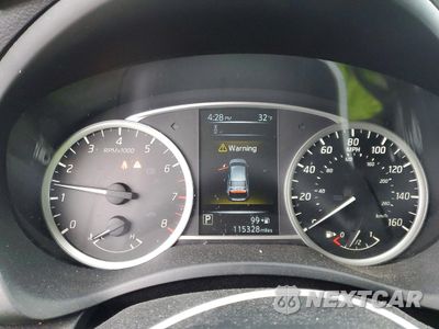 Zdjęcie 9 z 12 samochodu: 2018 NISSAN SENTRA SV VIN:3N1AB7AP4JY338966 - miniatura