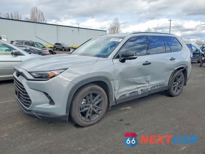 2025 TOYOTA GRAND HIGHLANDER HYBRID NIGHTSHADE 5TDACAB53SS055911 - główne zdjęcie licytacji z USA - miniatura