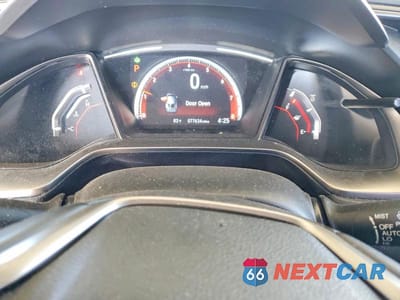Zdjęcie 9 z 12 samochodu: 2019 HONDA CIVIC SPORT TOURING VIN:SHHFK7H92KU421009 - miniatura