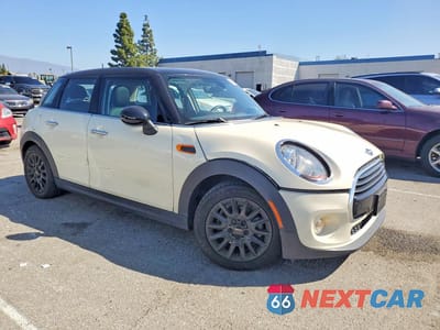 Czwarte zdjęcie samochodu z boku: 2018 MINI COOPER VIN:WMWXU1C50J2F79416 - miniatura