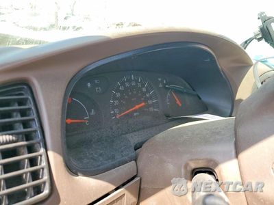 Zdjęcie 9 z 12 samochodu: 2001 TOYOTA TUNDRA BASE VIN:5TBJN32141S197713 - miniatura