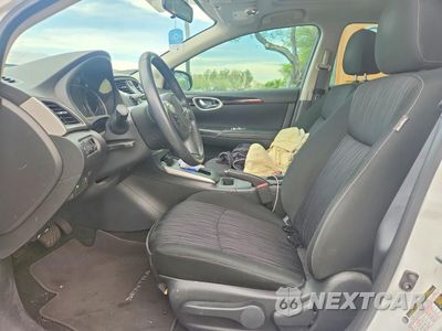 Zdjęcie 7 z 14 samochodu: 2019 NISSAN SENTRA SV VIN:3N1AB7AP2KY395149 - miniatura