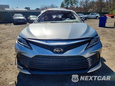 Piąte zdjęcie samochodu w środku: 2022 TOYOTA CAMRY LE VIN:4T1C11AK8NU691581 - miniatura