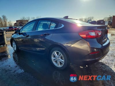 Drugie zdjęcie samochodu z przodu: 2017 CHEV CRUZE VIN:1G1BE5SM8H7169394 - miniatura