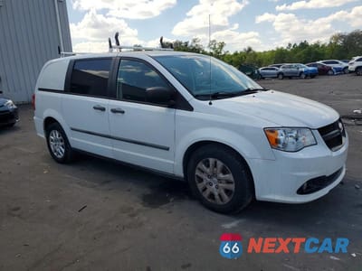 Czwarte zdjęcie samochodu z boku: 2014 RAM CARGO VAN DELIVERY VAN VIN:2C4JRGAG7ER243719 - miniatura