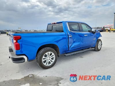 Trzecie zdjęcie samochodu z tyłu: 2023 CHEVROLET SILVERADO VIN:1GCUDGED6PZ272536 - miniatura
