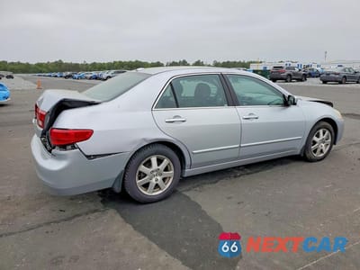 Trzecie zdjęcie samochodu z tyłu: 2005 HONDA ACCORD EX VIN:1HGCM66595A050776 - miniatura