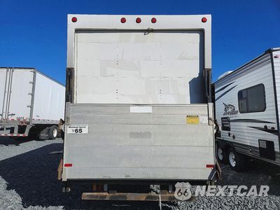 Zdjęcie 6 z 12 samochodu: 2017 ISUZU NPR HD BOX TRUCK VIN:JALC4W160H7002193 - miniatura