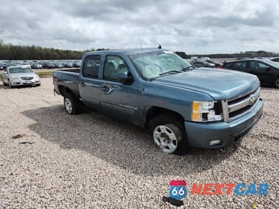 Czwarte zdjęcie samochodu z boku: 2008 CHEVROLET SILVERADO K1500 VIN:3GCEK13328G274609 - miniatura