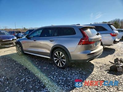 Drugie zdjęcie samochodu z przodu: 2020 VOLVO V60 CROSS COUNTRY T5 MOMENTUM VIN:YV4102WK6L1041236 - miniatura