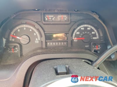 Zdjęcie 9 z 13 samochodu: 2014 FORD E350 BOX TRUCK VIN:1FDWE3FL9EDA61244 - miniatura