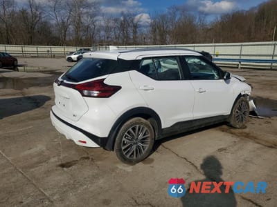 Trzecie zdjęcie samochodu z tyłu: 2023 NISSAN KICKS SV VIN:3N1CP5CV3PL554145 - miniatura