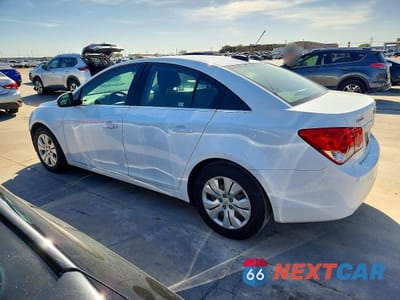 Drugie zdjęcie samochodu z przodu: 2016 CHEVROLET CRUZE LIMITED LT VIN:1G1PE5SB9G7102726 - miniatura